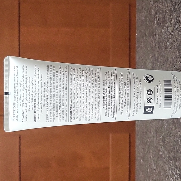Modere Cleanser - Picture 2 of 3